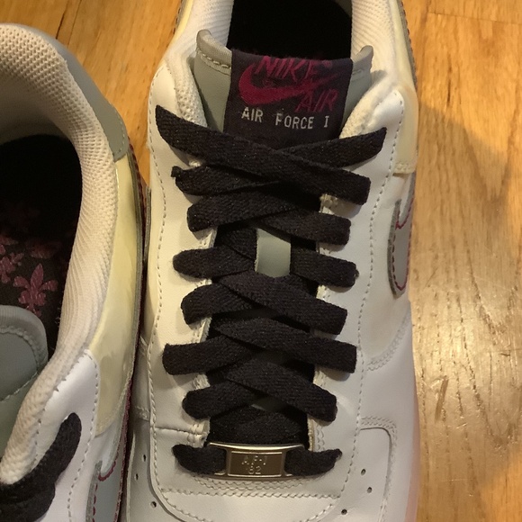 Nike Air Force 1 Silver Doll Womens 12 = Mens 10.5 AF1 Low VINTAGE 2007 Release - Picture 5 of 12